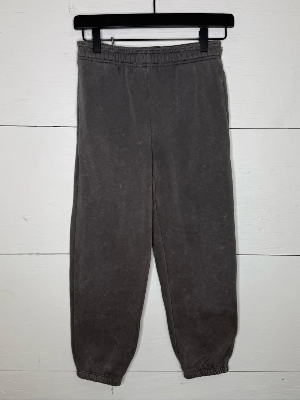 GAP • Kids VintageSoft Relaxed Joggers in Sharkfin Size Medium - Picture 2 of 7